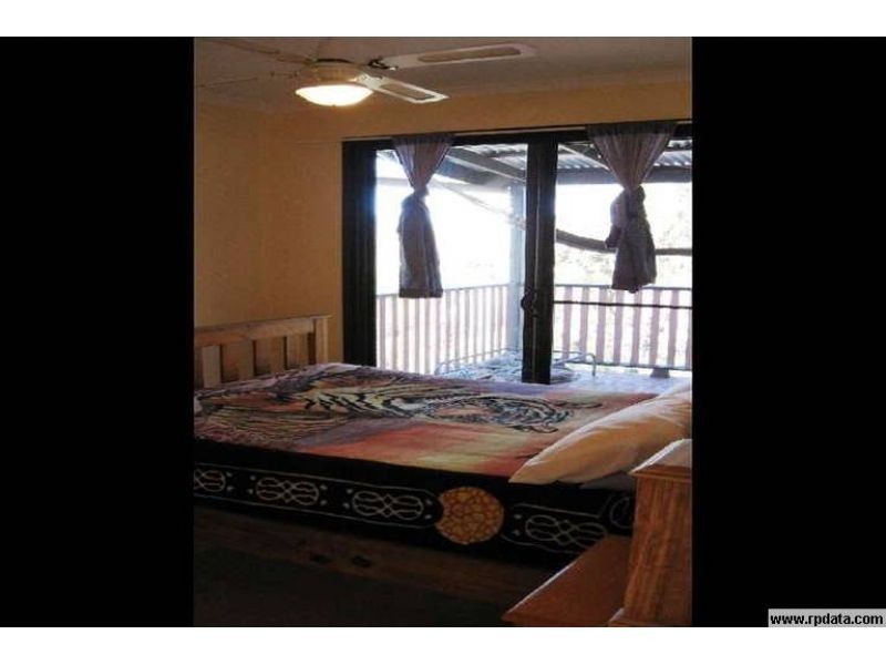 196 Benian Road, The Palms QLD 4570