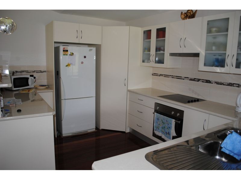 6 Tea Tree Court, The Palms QLD 4570