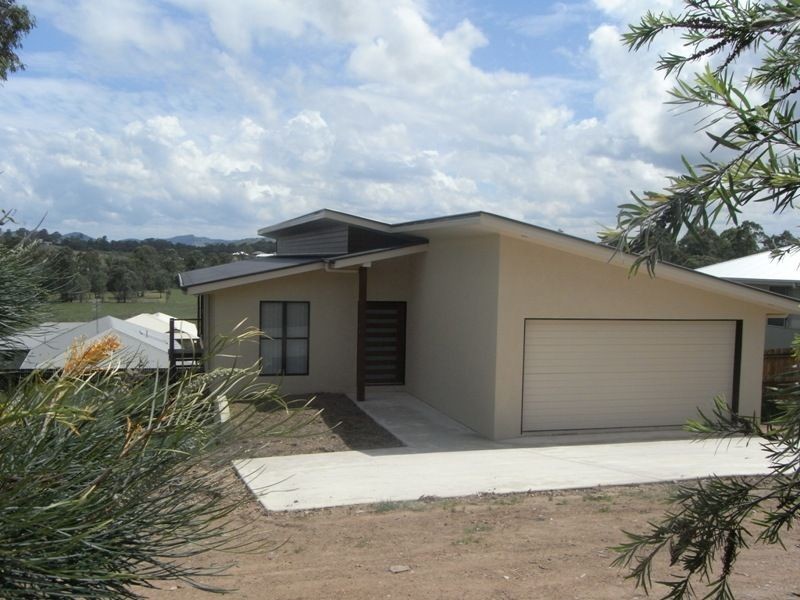 79 Groundwater Road, Southside QLD 4570