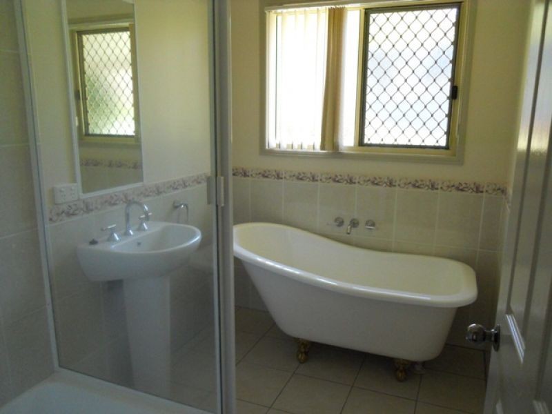 65 Bath Terrace, Gympie QLD 4570