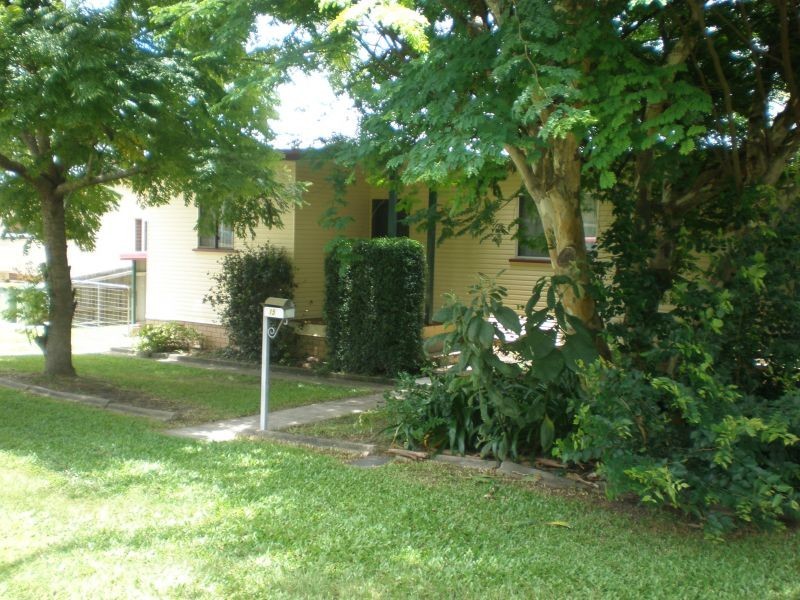 15 Noosa Road, Monkland QLD 4570