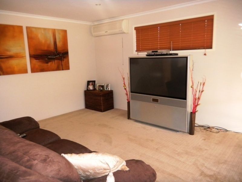 114 Sorensen Road, Southside QLD 4570