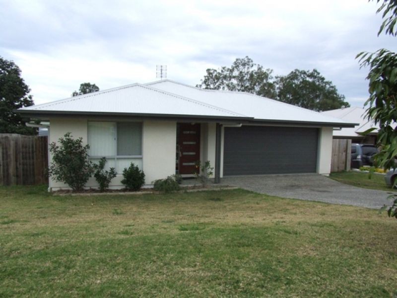 44 Bushland Drive, Southside QLD 4570