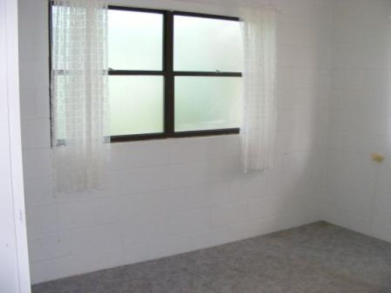 3 School Street, Kilkivan QLD 4600