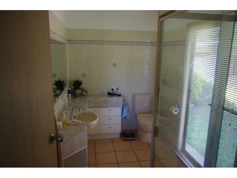 Mcintosh Creek QLD 4570