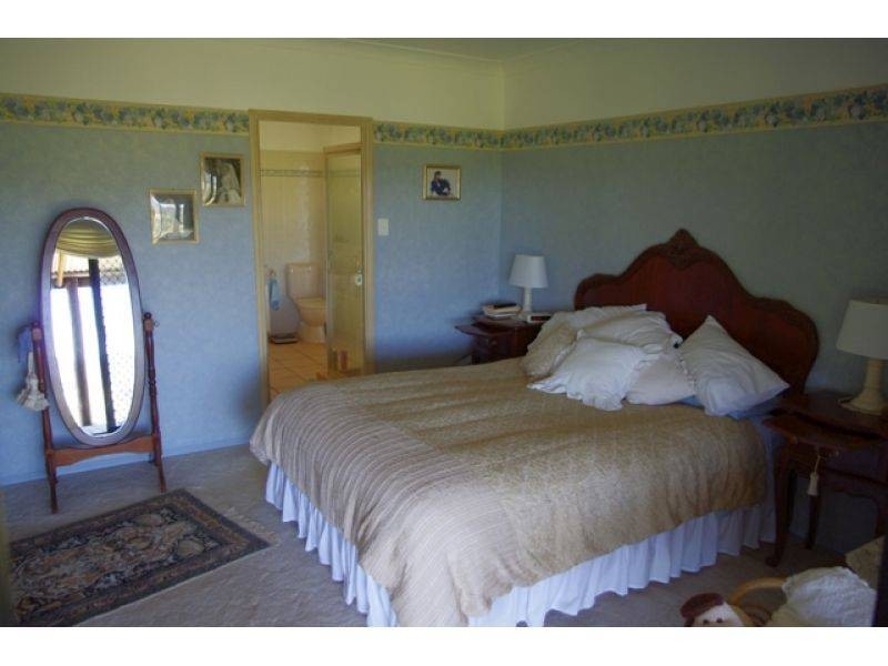 Mcintosh Creek QLD 4570