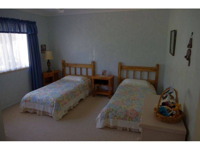 Mcintosh Creek QLD 4570