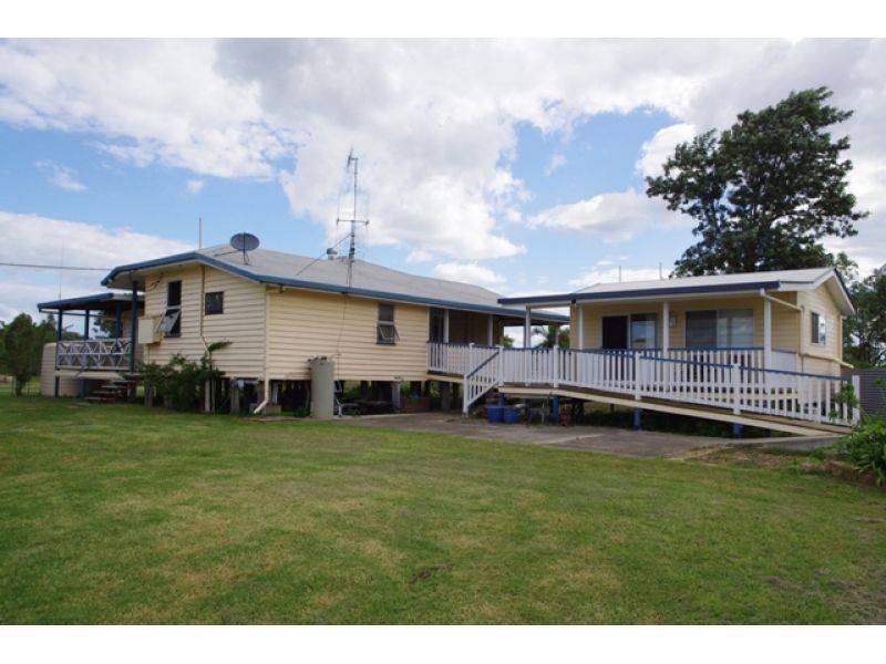 98 Ahern Road, Tansey QLD 4601