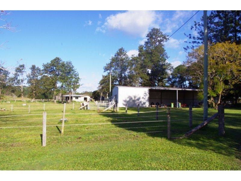 769 Neusavale Road, Neusa Vale QLD 4570