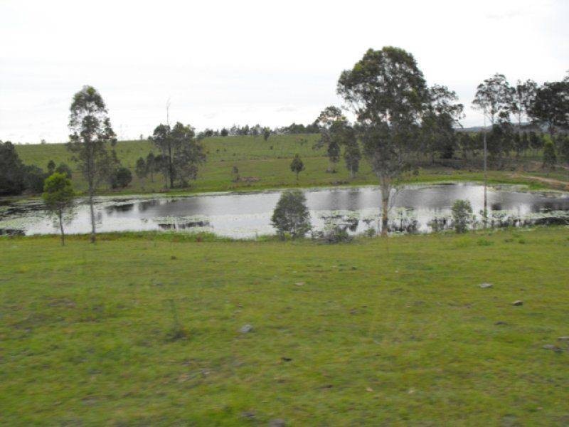 493 BECKMANS Road, Glenwood QLD 4570