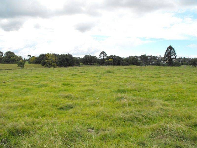 21 POWER Road, Southside QLD 4570