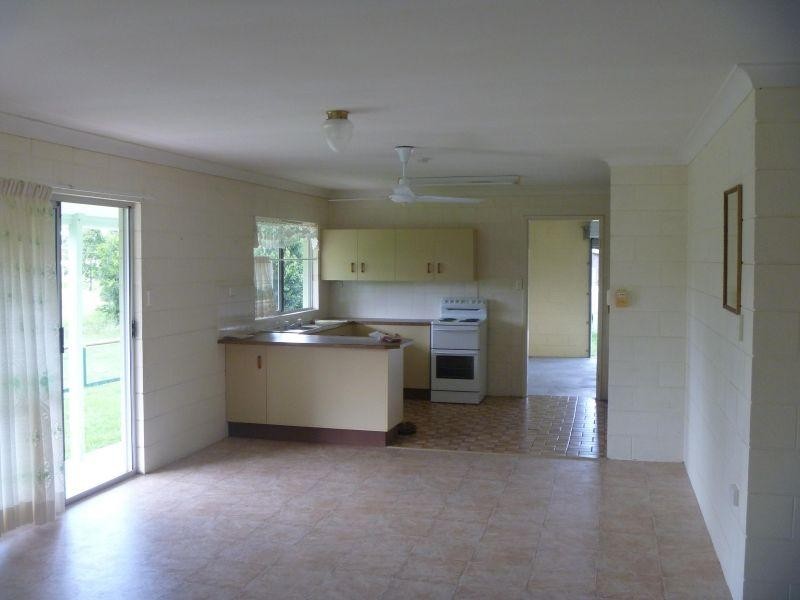 5 Samantha Drive, Southside QLD 4570