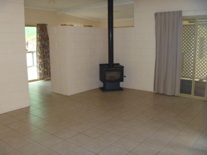 202 Cliff Jones Road, Curra QLD 4570