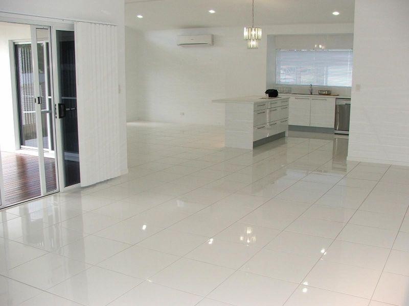 36 Hilltop Avenue, Southside QLD 4570