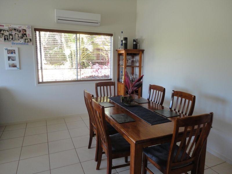 35 Presidential Avenue, Southside QLD 4570