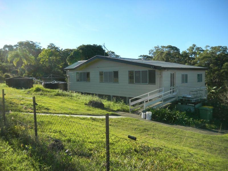 173 McIntosh Creek Road, Jones Hill QLD 4570