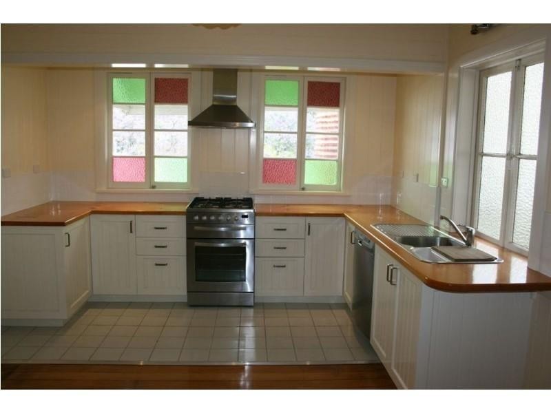 24 Caledonian Hill, Gympie QLD 4570