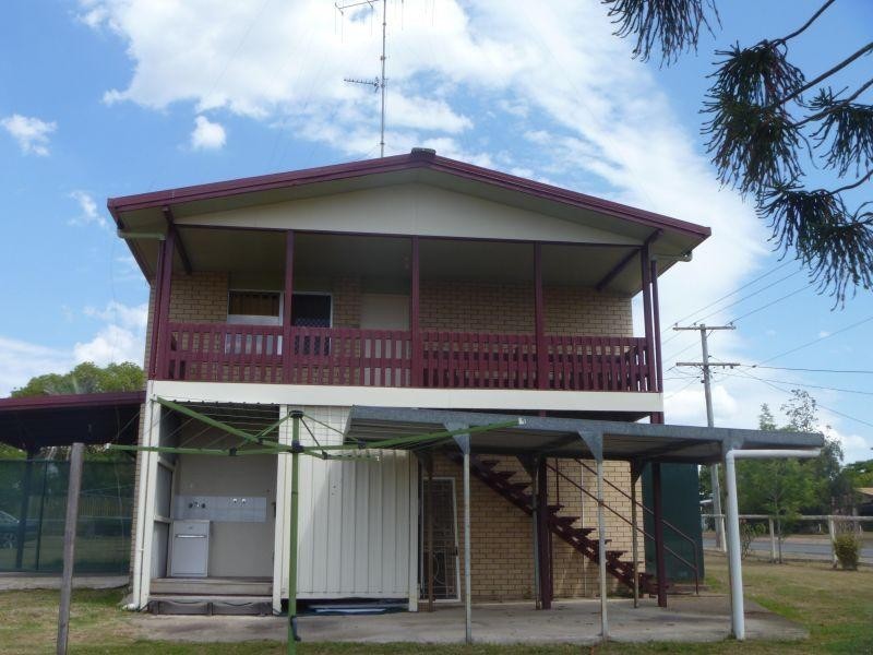 2/21 Power Road, Southside QLD 4570