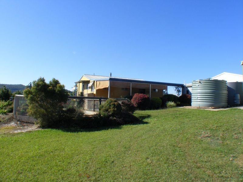 14 Meadows Lane, Chatsworth QLD 4570