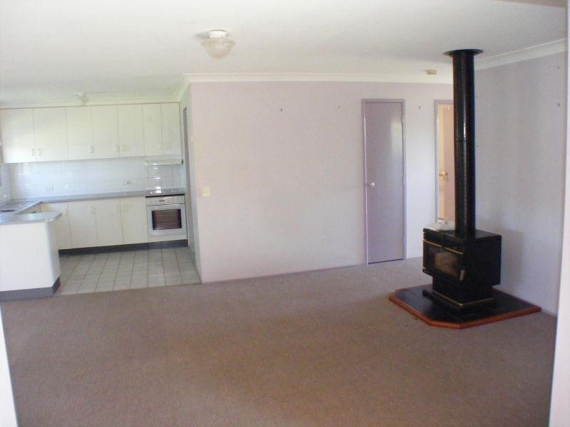 14 Meadows Lane, Chatsworth QLD 4570