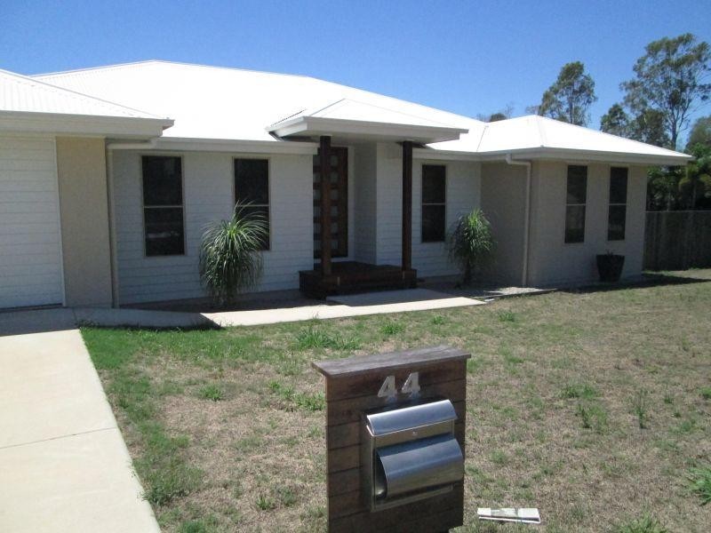 44 Gympie View Drive, Southside QLD 4570