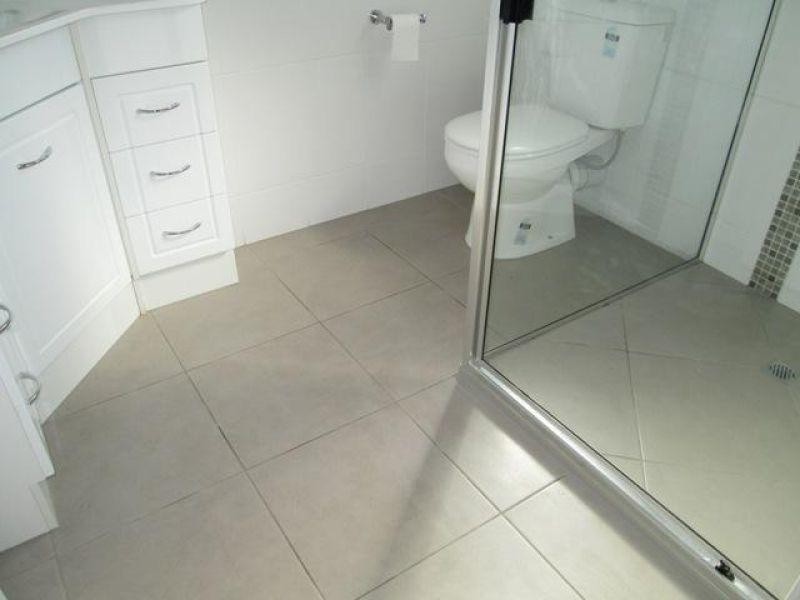 1/2 Stumm Road, Southside QLD 4570