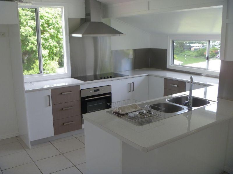 27 Crown Rd, Gympie QLD 4570