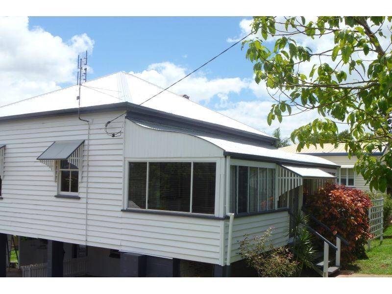27 Crown Rd, Gympie QLD 4570