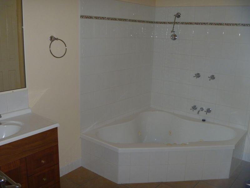 Unit 2/3 Hall Lane, Gympie QLD 4570