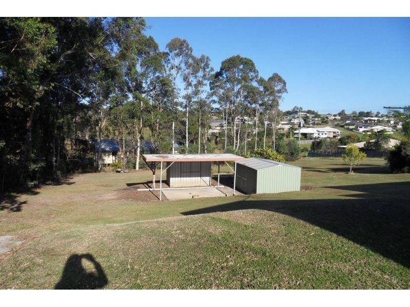 2 Acacia Circle, Southside QLD 4570