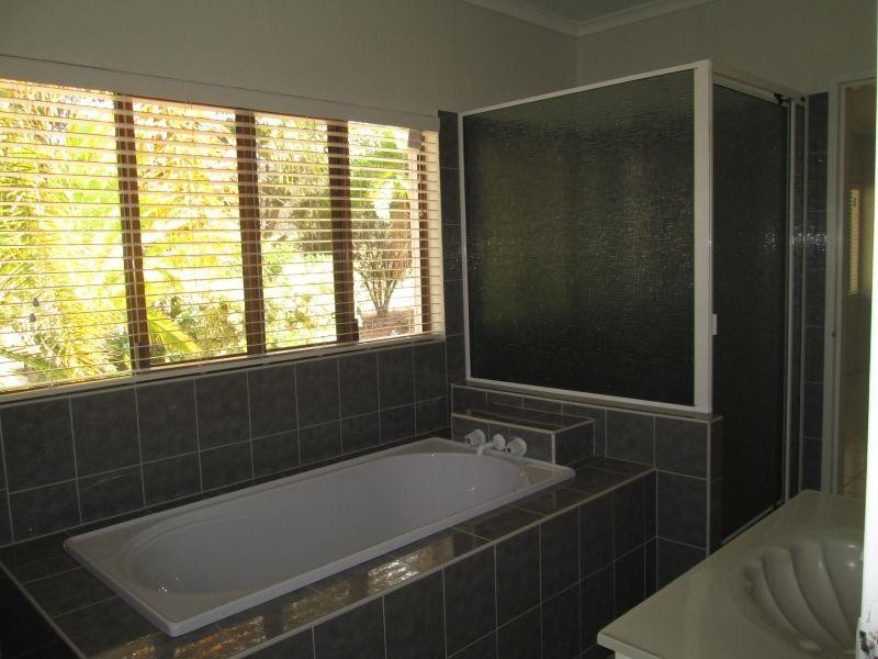 87 Green Trees Road, Pie Creek QLD 4570