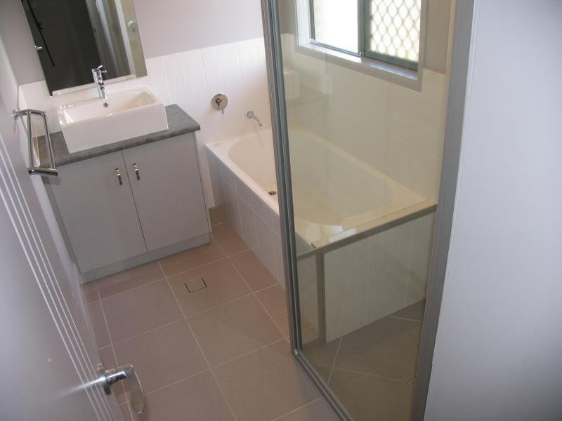 38 Woodlands Drive, Southside QLD 4570