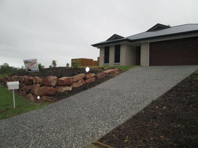 38 Woodlands Drive, Southside QLD 4570