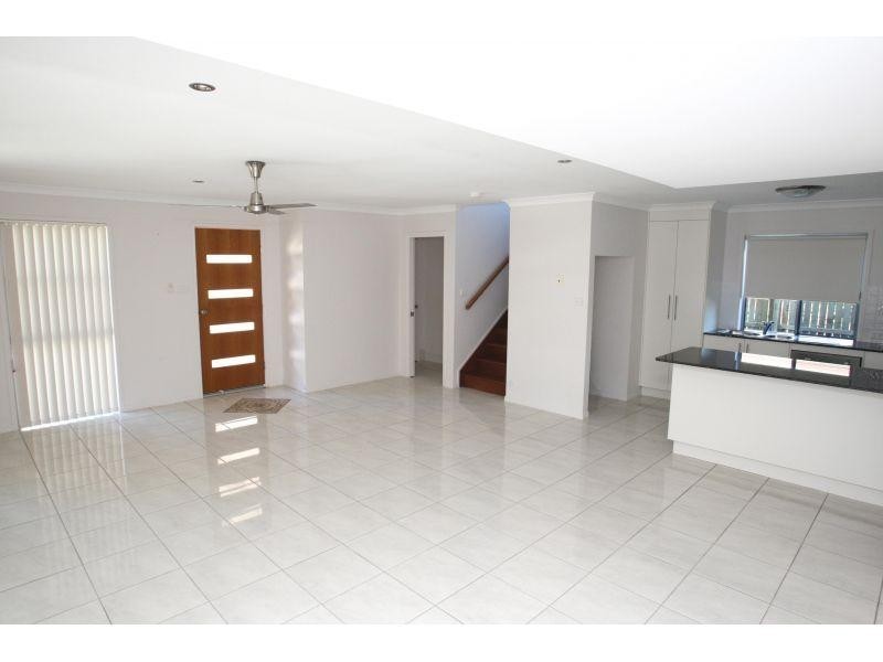 7/26 Esplanade, Tin Can Bay QLD 4580