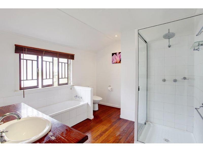 34 Carrington Avenue, Gympie QLD 4570