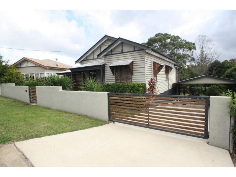 34 Carrington Avenue, Gympie QLD 4570