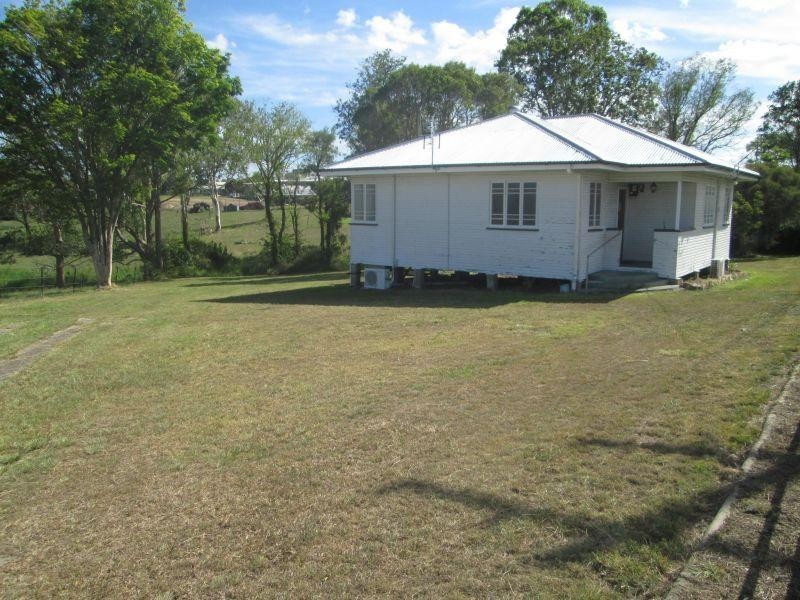 15 Exhibition Road, Southside QLD 4570