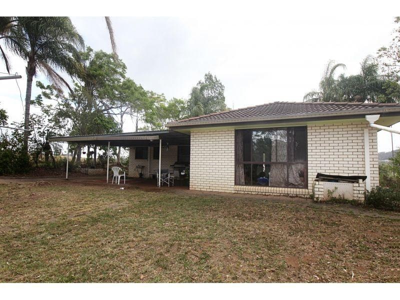 9a Bruce Highway, Chatsworth QLD 4570