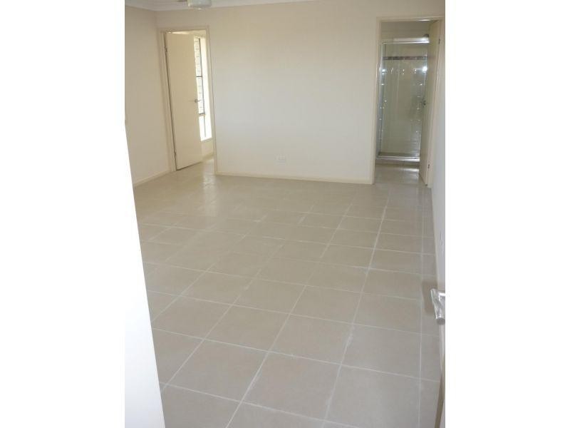 16 Hilltop Avenue, Southside QLD 4570