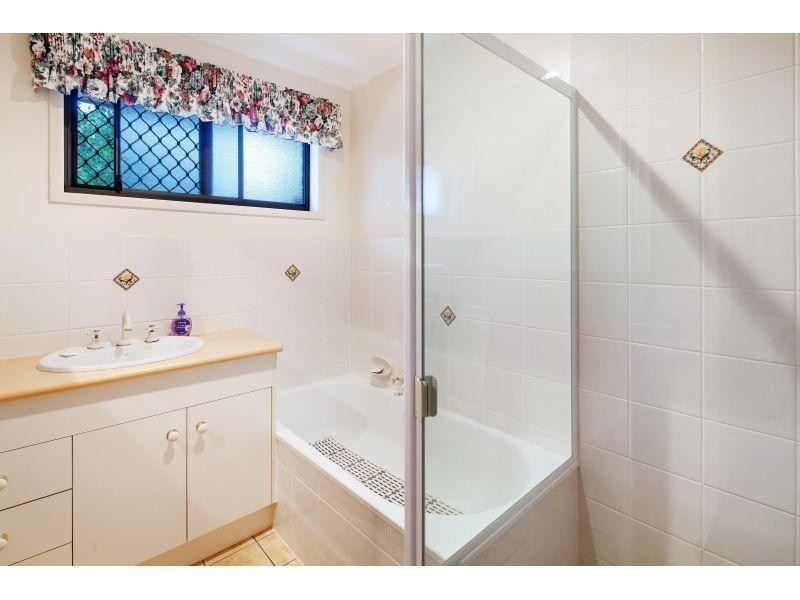 5 Emerald Drive, Gympie QLD 4570