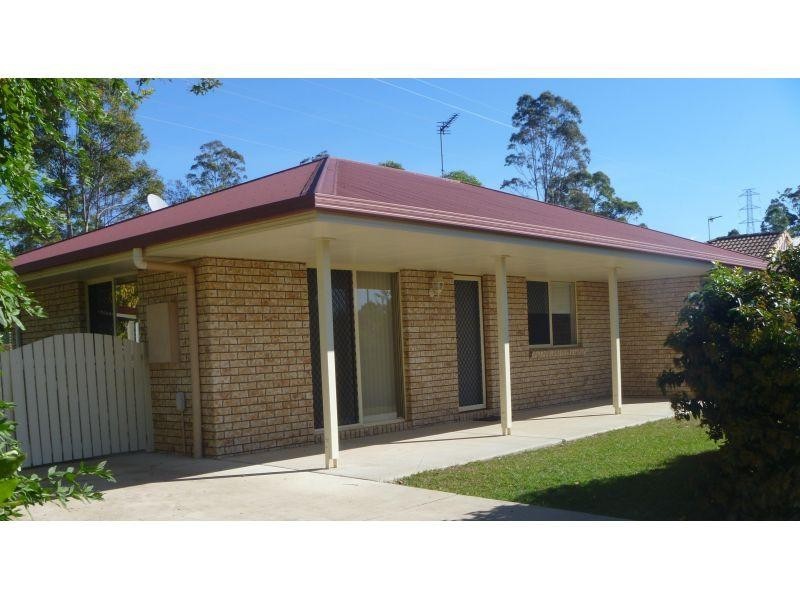 62 Furness Road, Southside QLD 4570