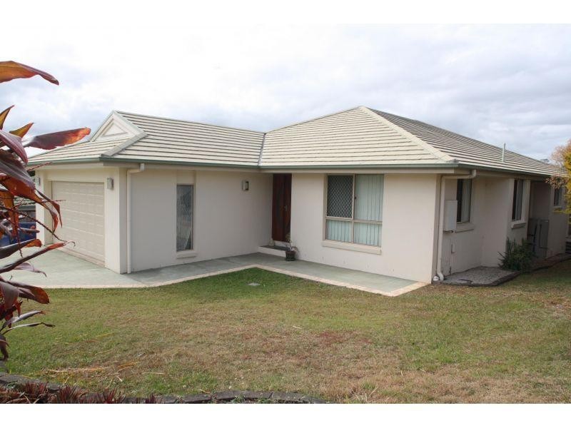 6 Panda Street, Southside QLD 4570