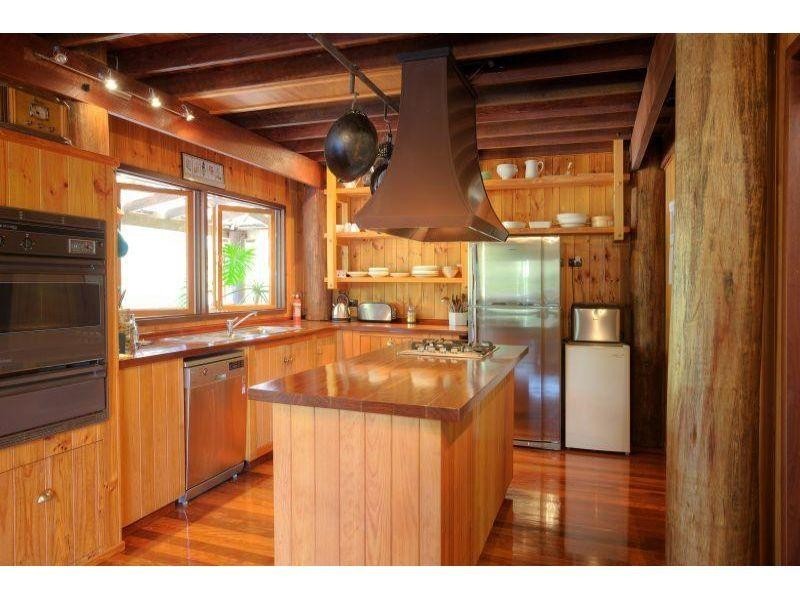 894 Noosa Road, Mothar Mountain QLD 4570