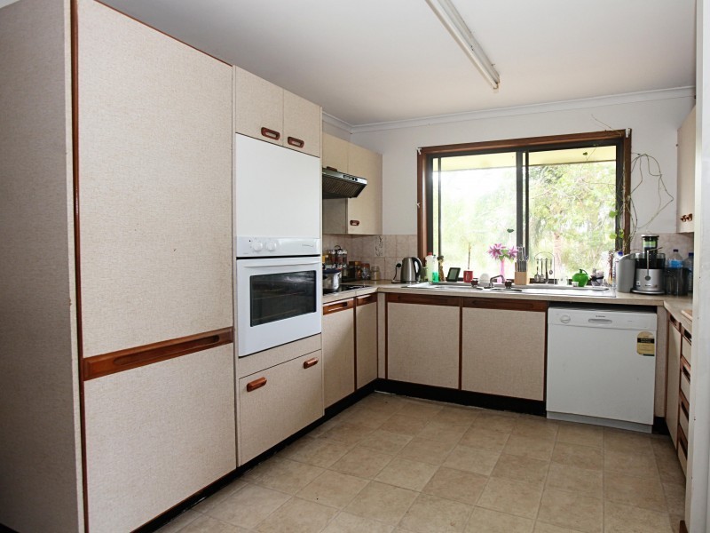 9 Middle House Bruce Highway, Gympie QLD 4570