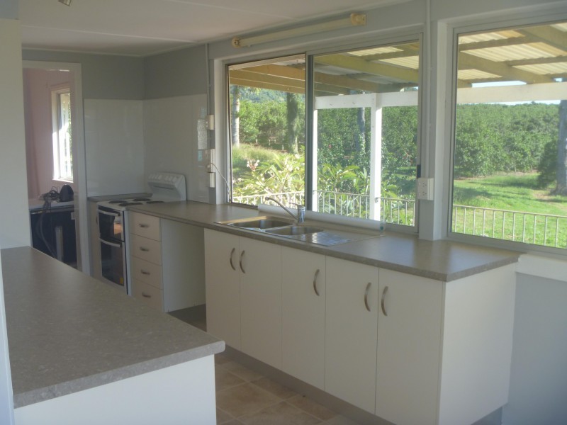 Goomboorian QLD 4570