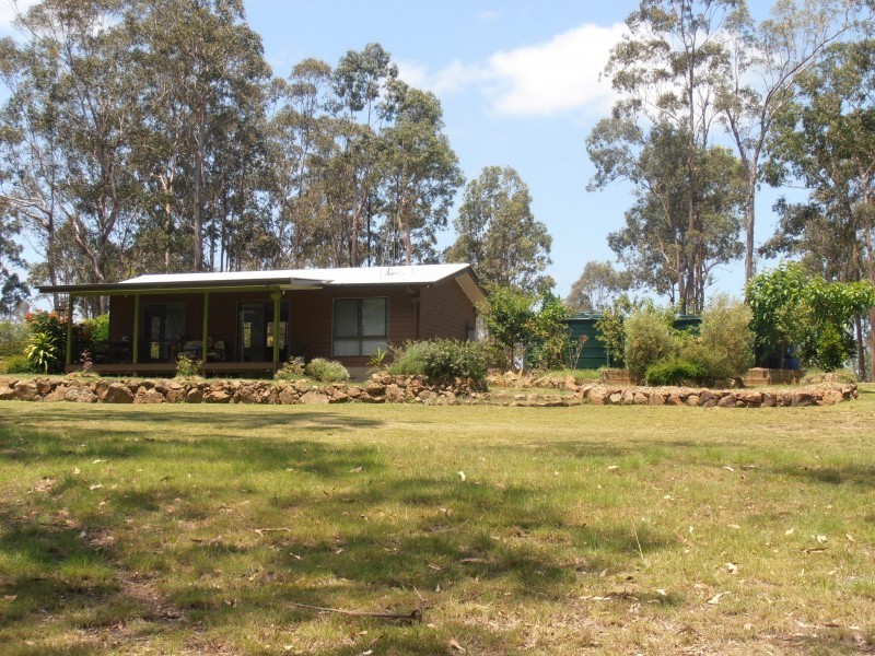 Glenwood QLD 4570