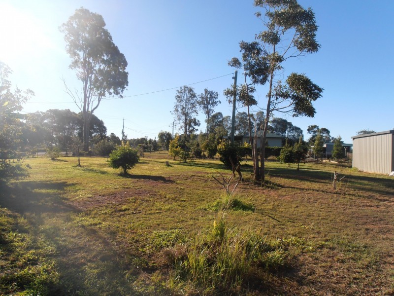 Glenwood QLD 4570