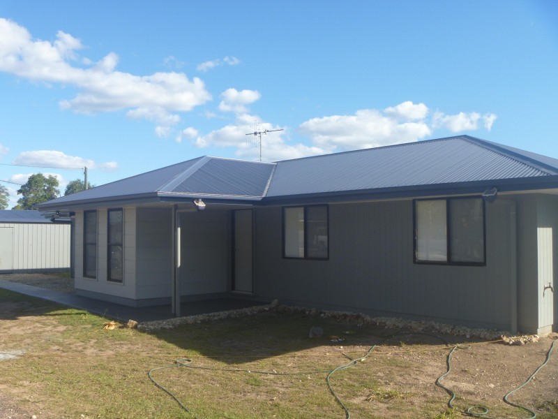 Glenwood QLD 4570
