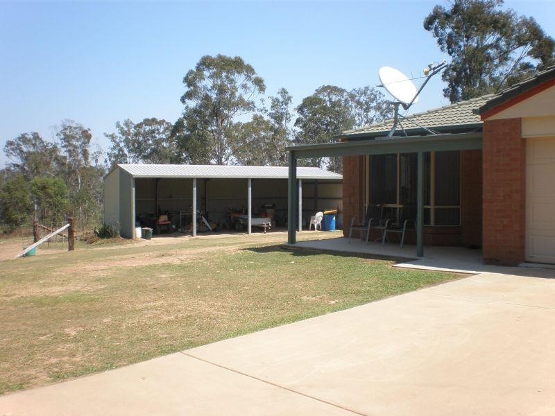 14  Lindsay Street, Southside QLD 4570