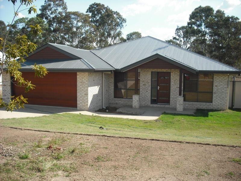 52 Judicial Court, Southside QLD 4570